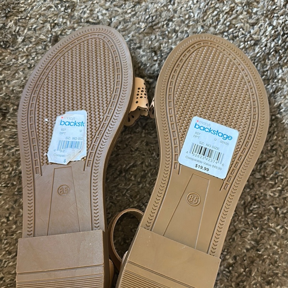 XOXO Tan Scalloped Sandals with Ankle Strap - Picture 2 of 3